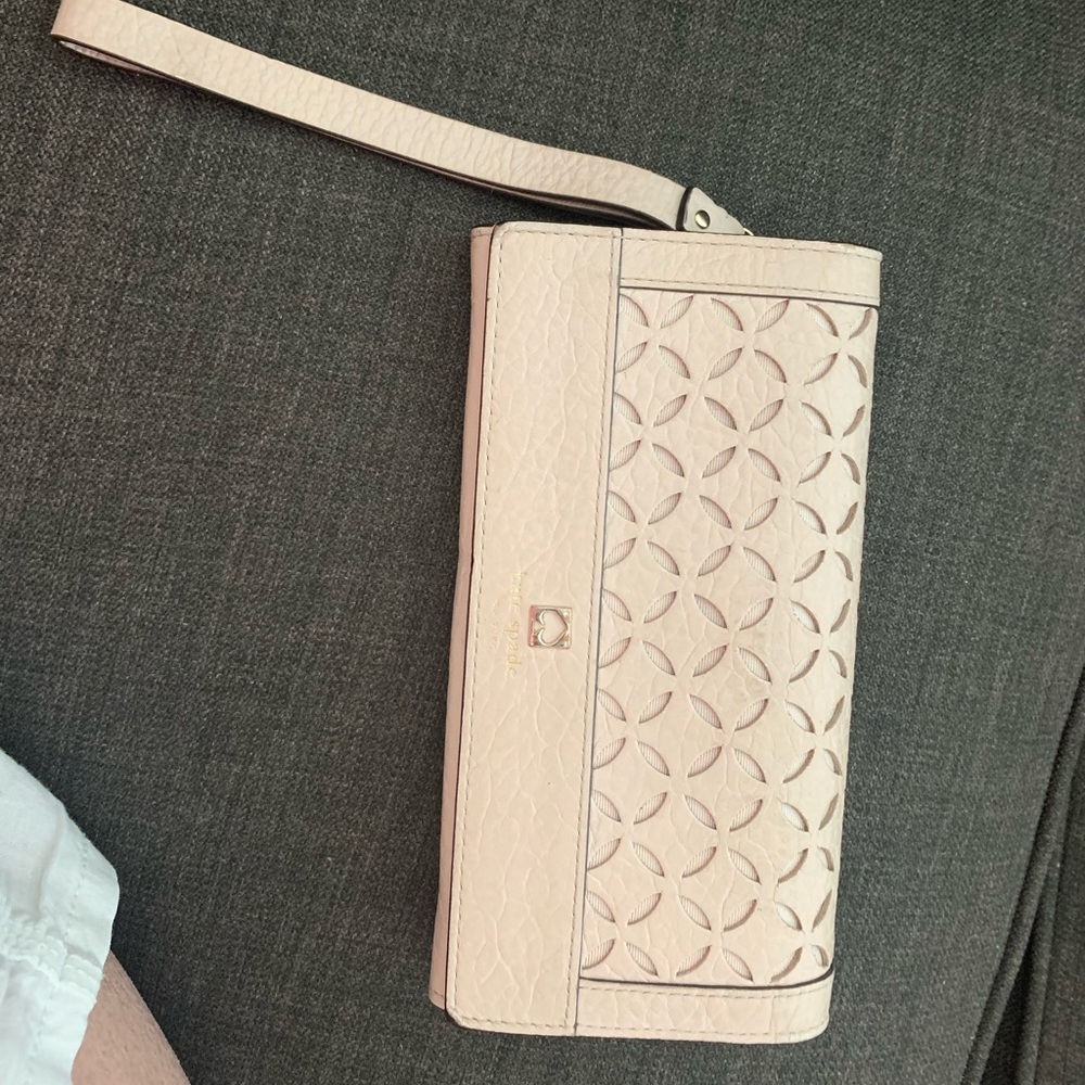 🦋used Kate Spade wallet / wristlet 🦋